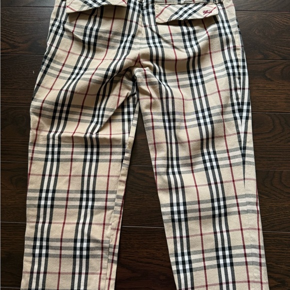 Burberry Capri Pants - Picture 3 of 5